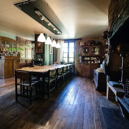 فندق مبيت وإفطار Le Moulin De Planiol 3*