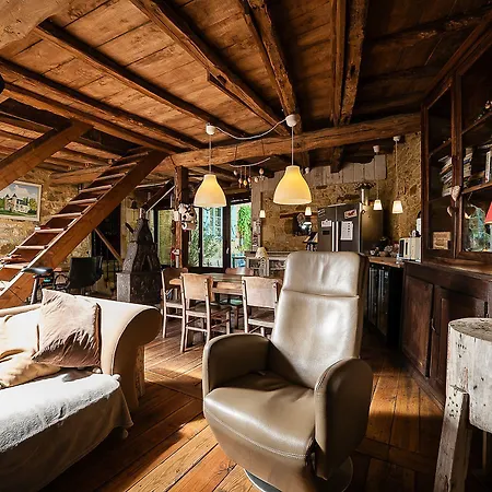 Le Moulin De Planiol 3*