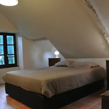 Bed & Breakfast Le Moulin De Planiol 3*