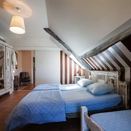 Le Moulin De Planiol Bed & Breakfast