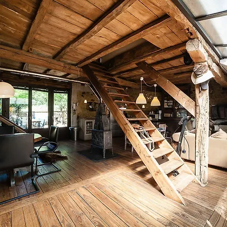 Le Moulin De Planiol Le Vigan (Lot)