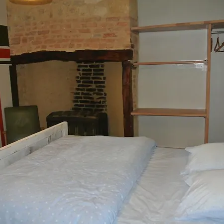 Bed & Breakfast Le Moulin De Planiol 3*