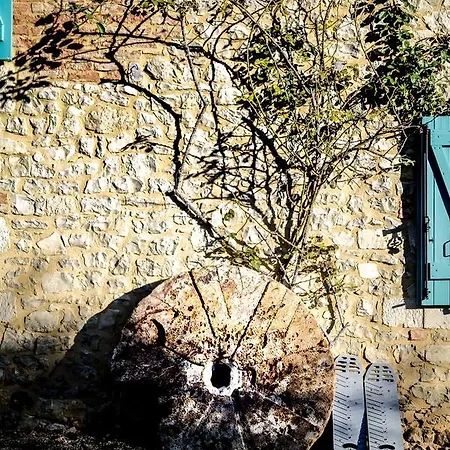 Bed & Breakfast Le Moulin De Planiol *