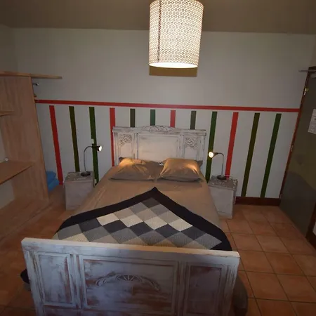 Le Moulin De Planiol Bed & Breakfast Le Vigan (Lot)