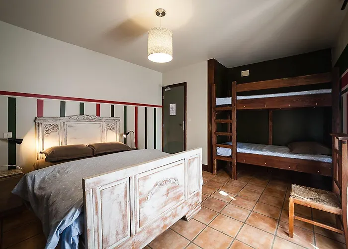 Frühstückspension Le Moulin De Planiol 3*