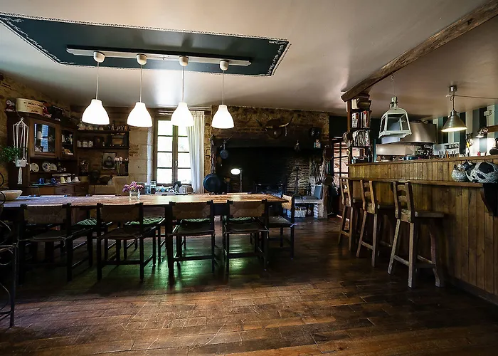 Le Moulin De Planiol Frühstückspension