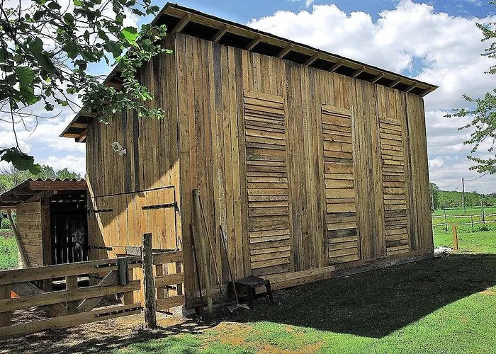 Le Moulin De Planiol Frühstückspension Le Vigan (Lot)
